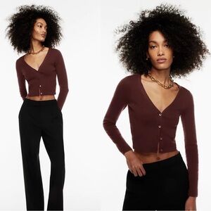 Aritzia Babaton Georgia Cardigan in Burgundy Size Medium